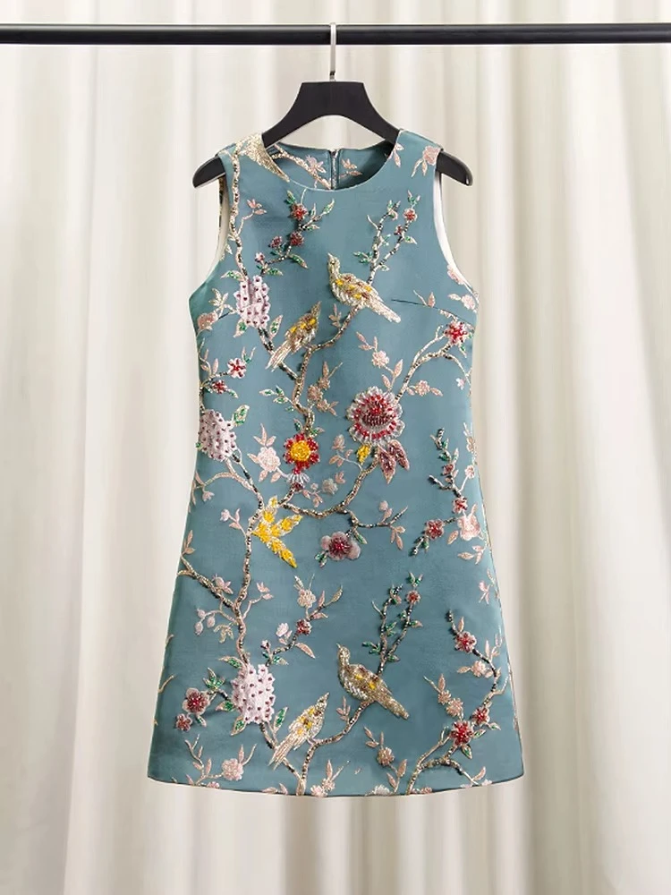 Luxury Beaded Cheongsam D...