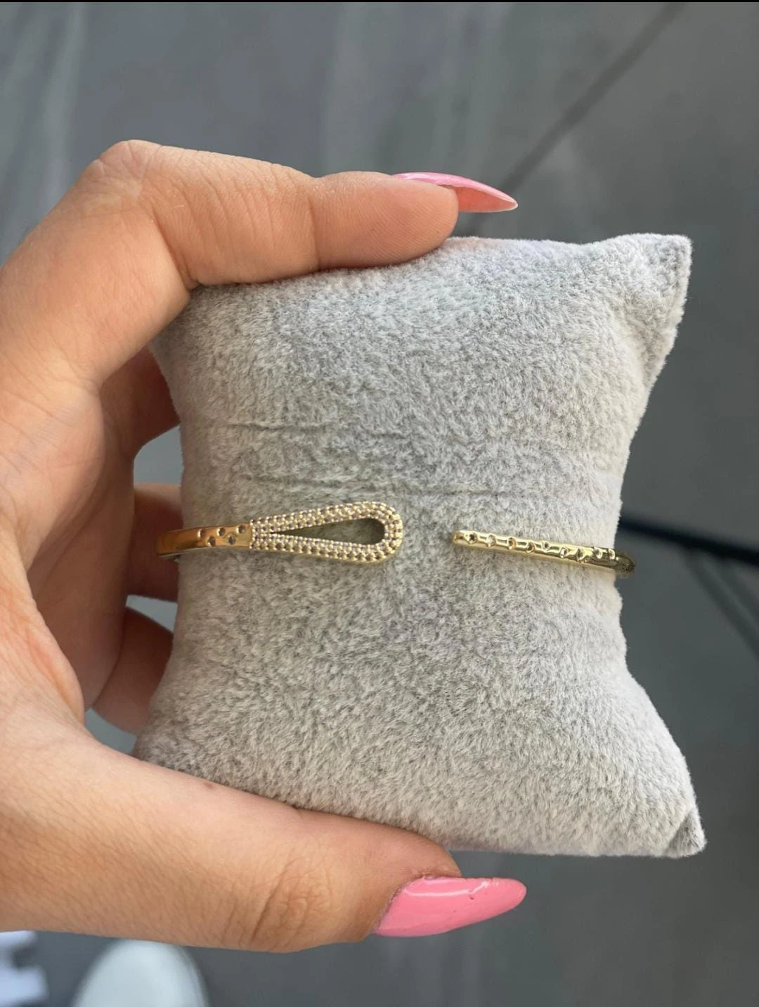 bangle