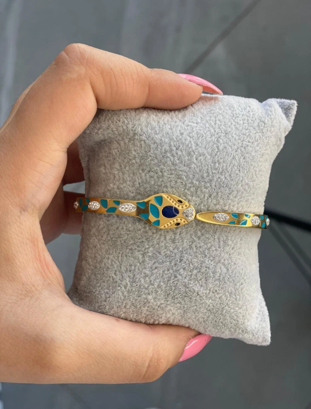 bangle