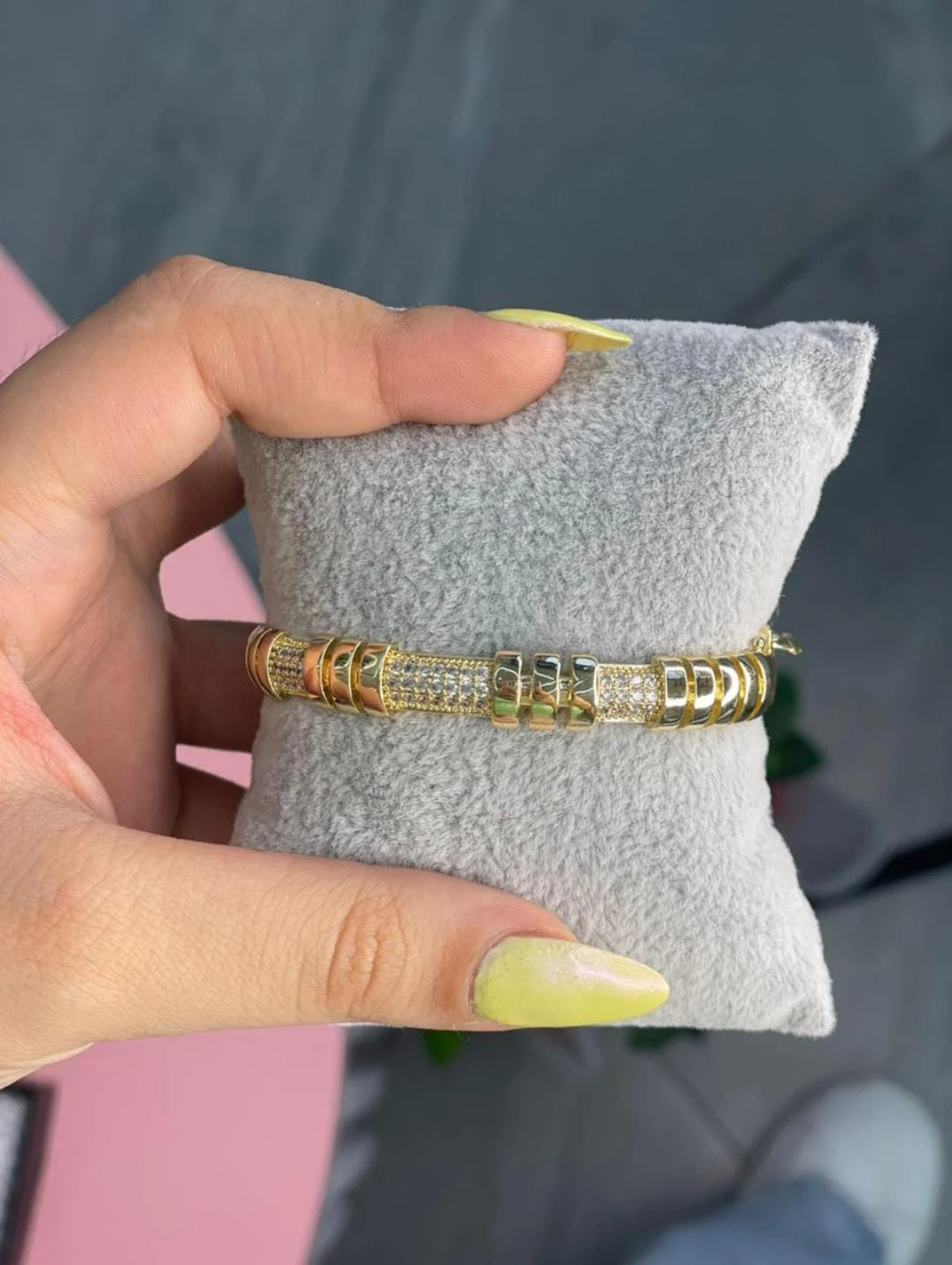 bangle