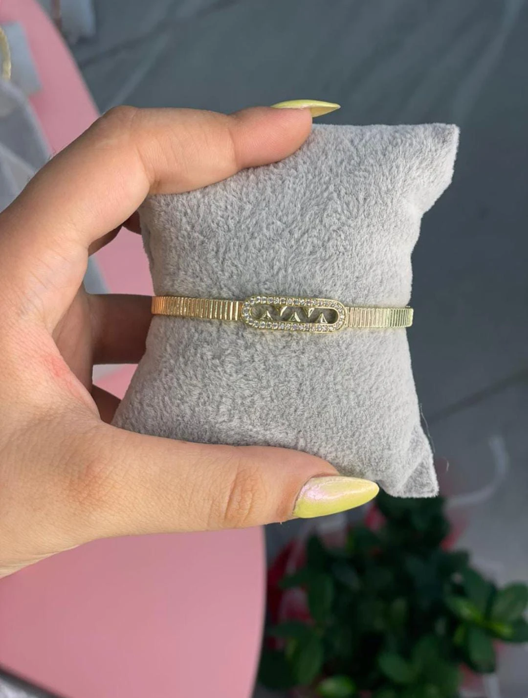 bangle