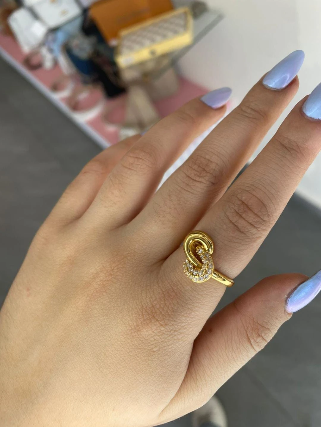 Ring